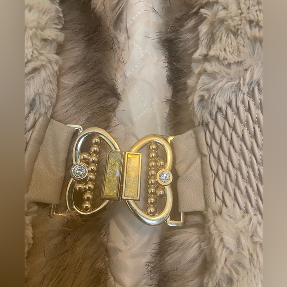 Cute and soft vest - Picture 3 of 3